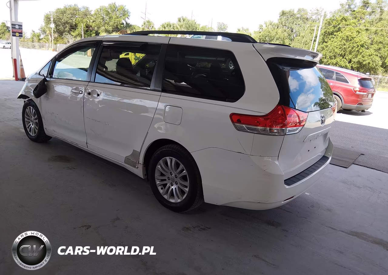 2012 Toyota Sienna Xle V6 8 Passenger VIN:5TDYK3DC4CS249602 - 3