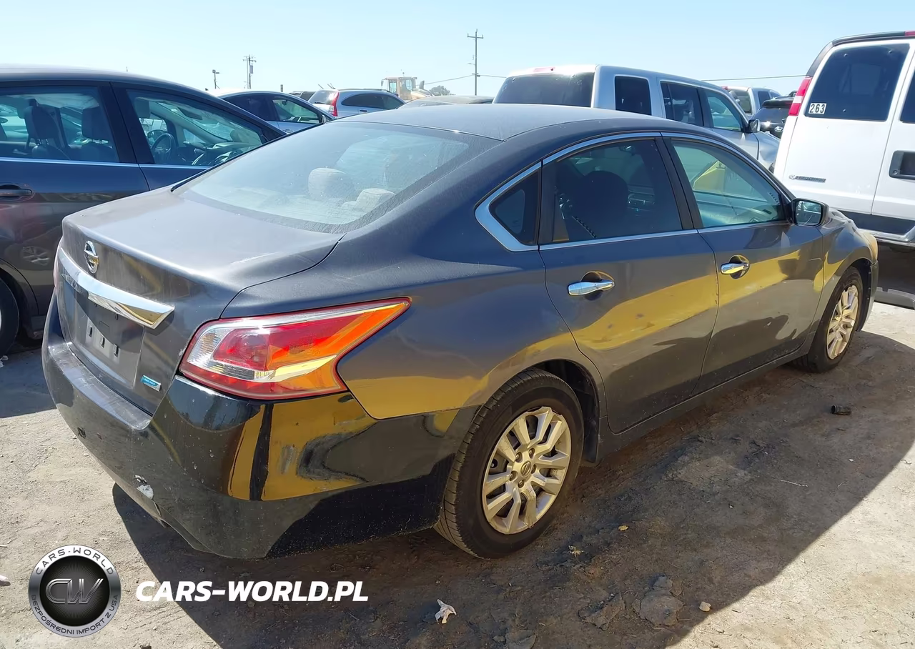 2013 Nissan Altima 2.5 S VIN:1N4AL3AP6DN541903 - 4