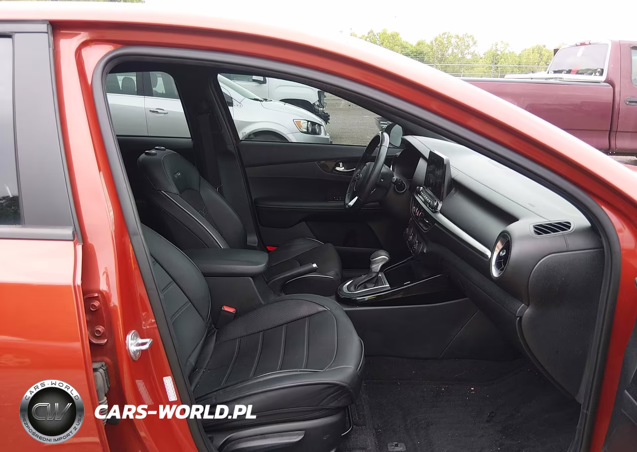 2021 Kia Forte Gt-Line VIN:3KPF34ADXME330865 - 5