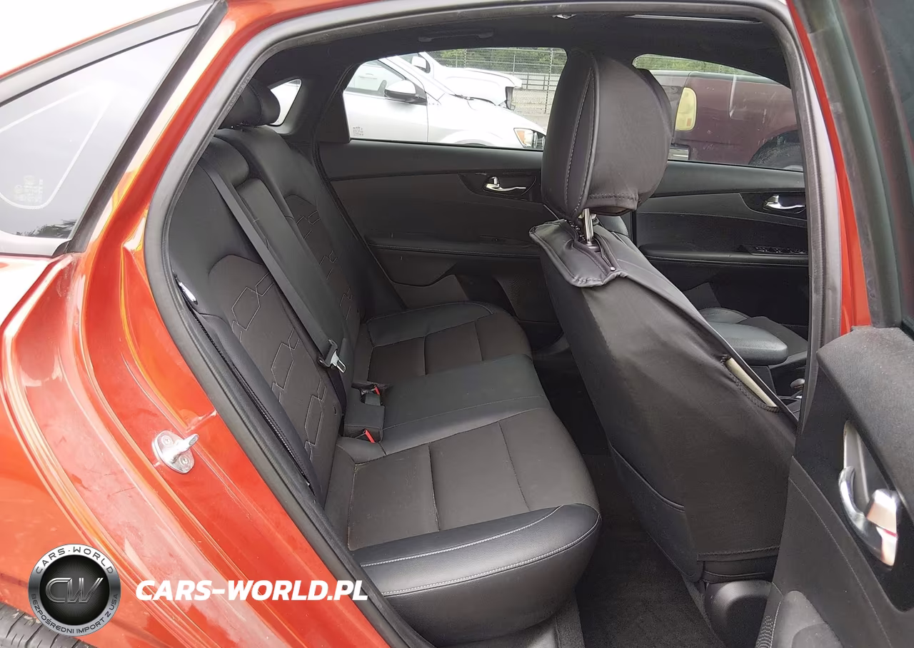 2021 Kia Forte Gt-Line VIN:3KPF34ADXME330865 - 8