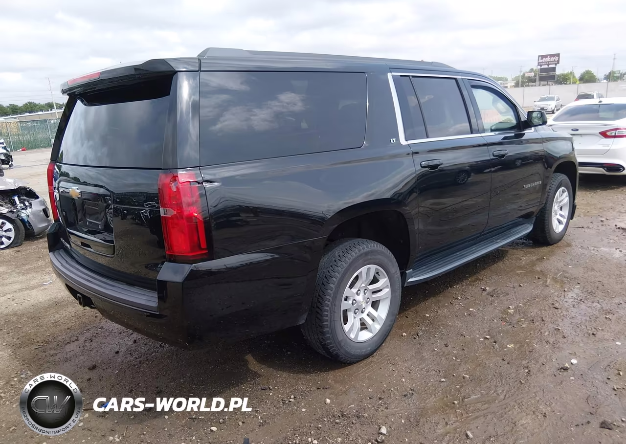 2018 Chevrolet Suburban Lt VIN:1GNSCHKC5JR362352 - 4