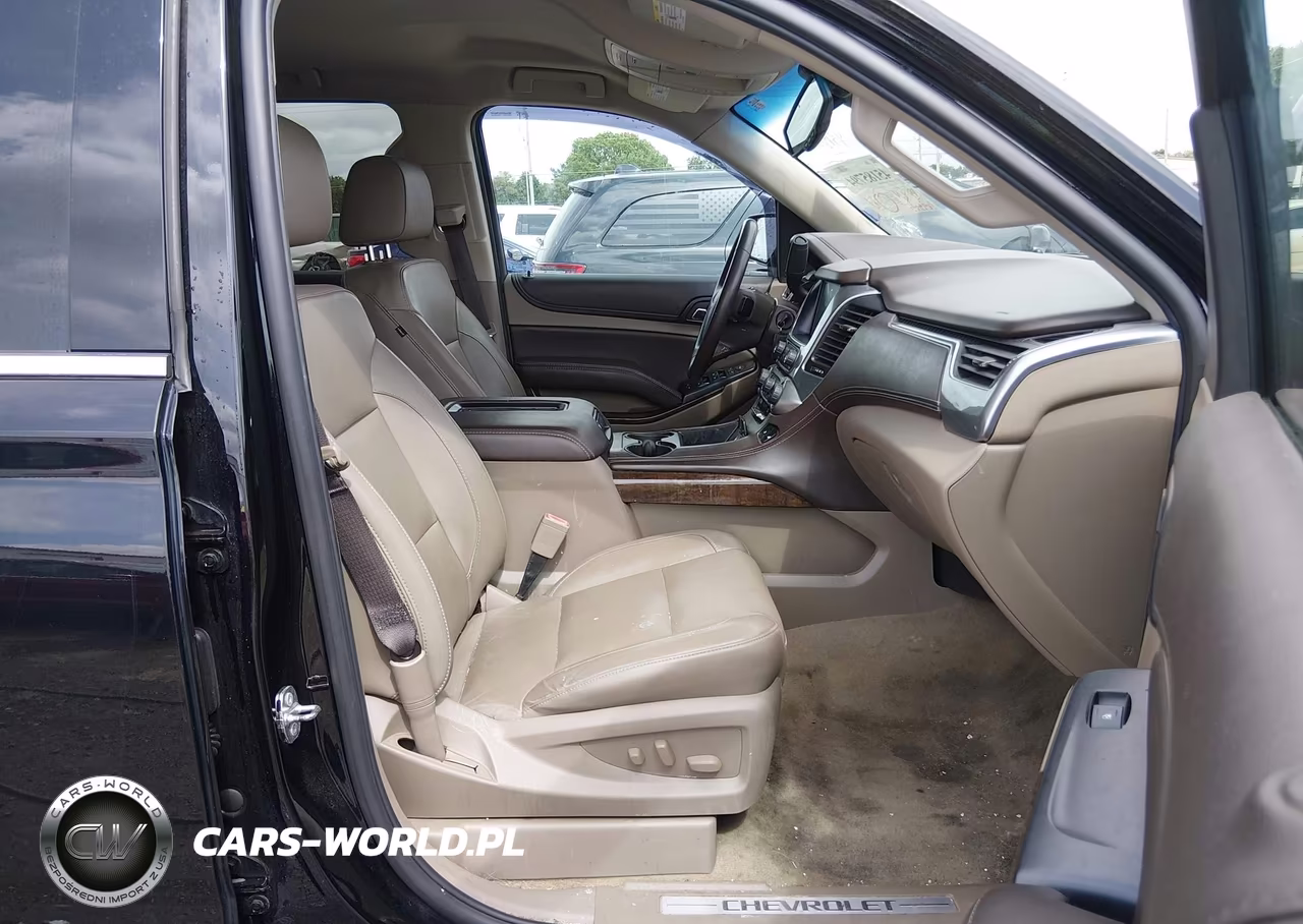2018 Chevrolet Suburban Lt VIN:1GNSCHKC5JR362352 - 5