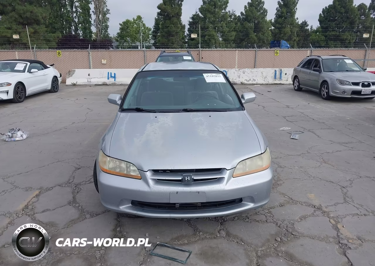 1998 Honda Accord Lx VIN:1HGCG5648WA210317 - 12