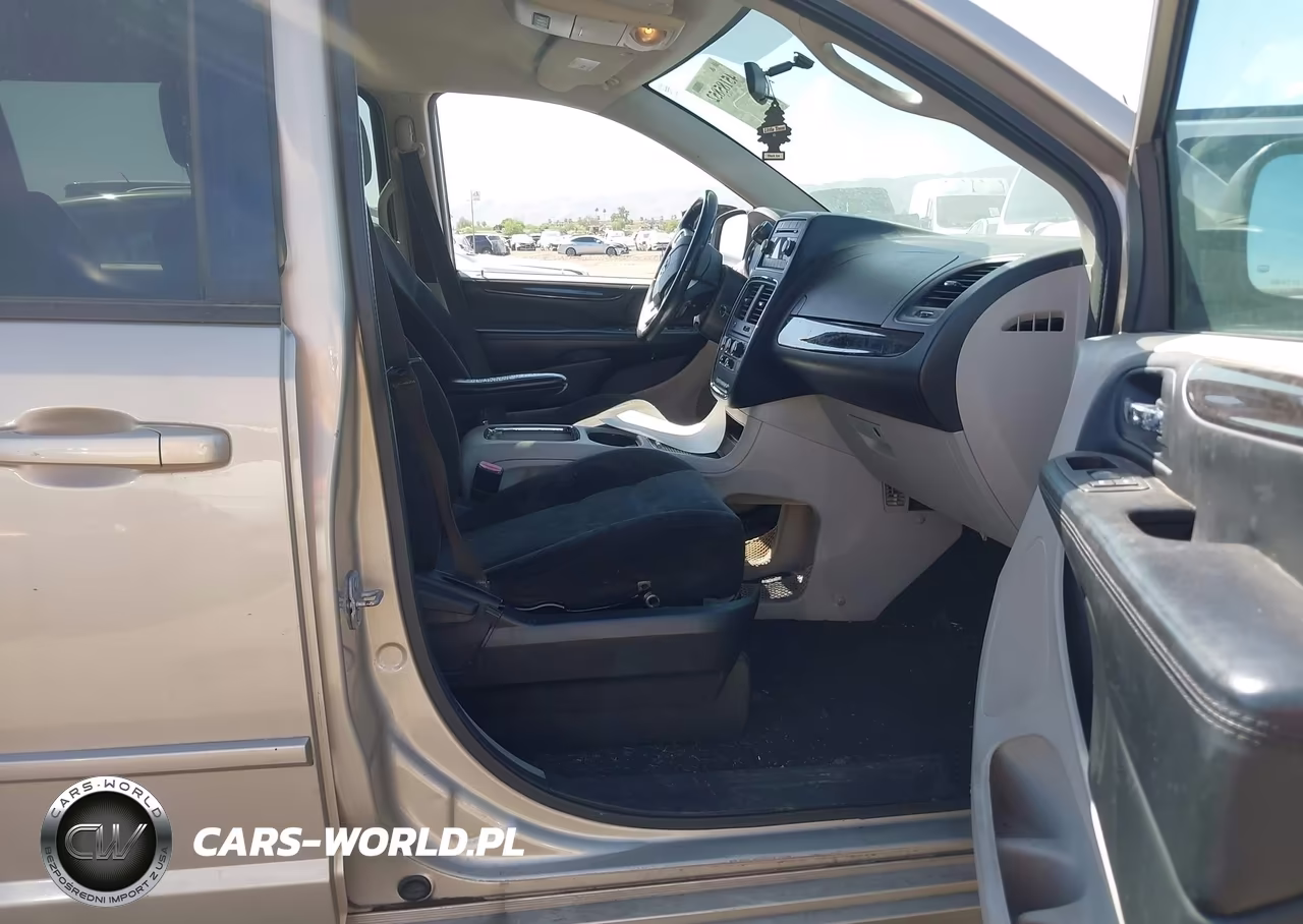 2016 Dodge Grand Caravan Sxt VIN:2C4RDGCG2GR272594 - 5