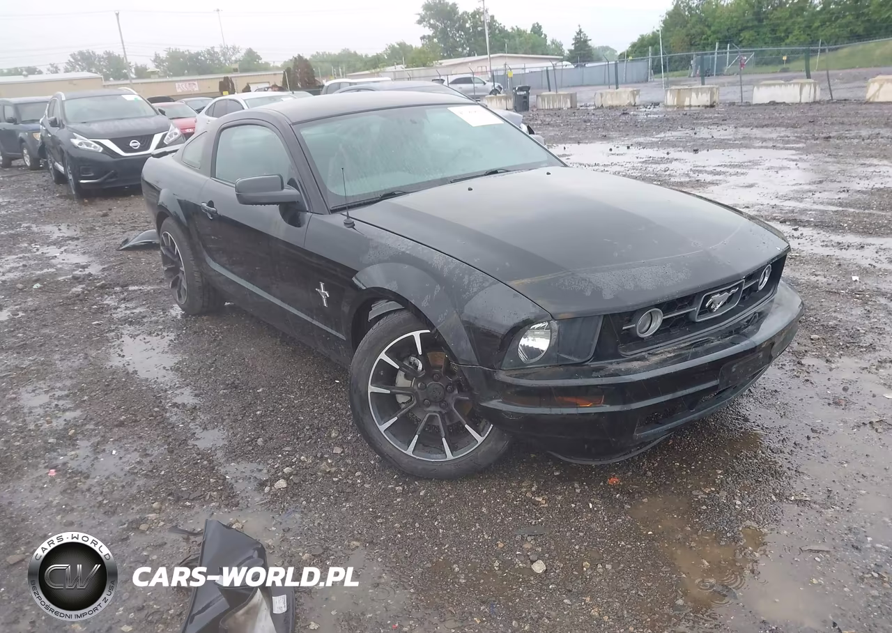 2007 Ford Mustang V6 Deluxe-V6 Premium