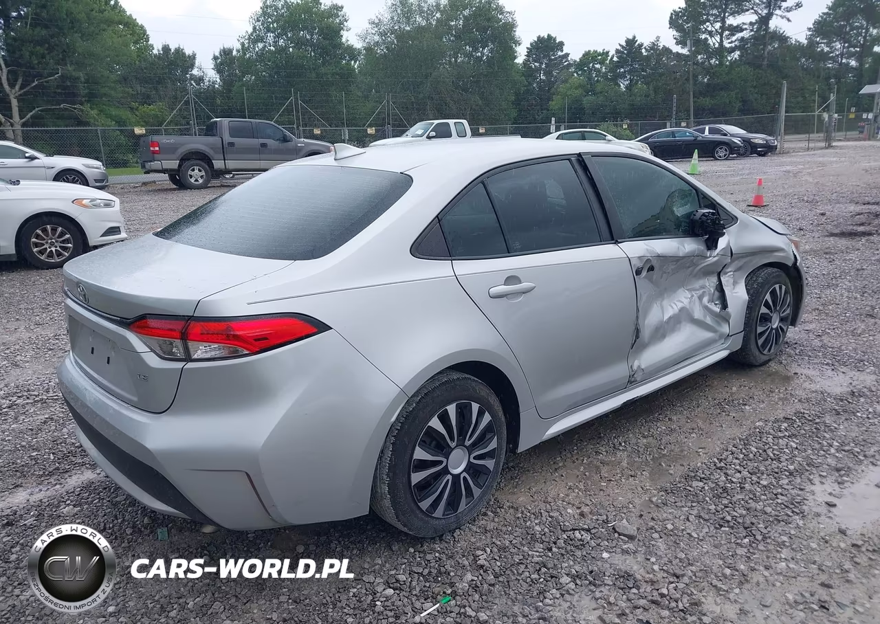 2020 Toyota Corolla Le VIN:5YFEPRAE4LP126338 - 4