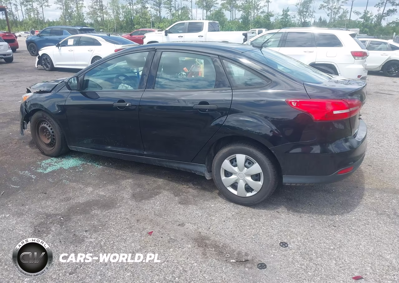 2017 Ford Focus S VIN:1FADP3E24HL219049 - 3