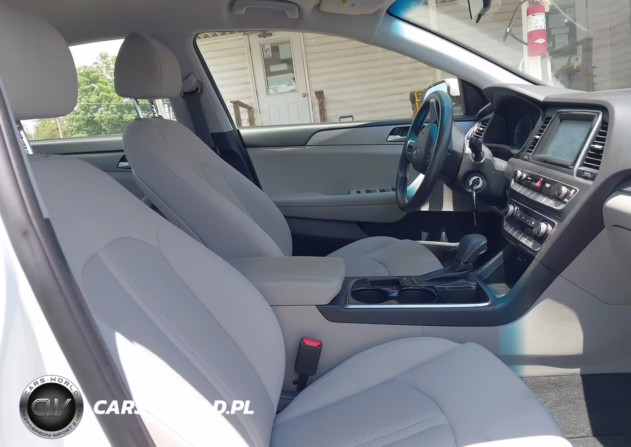 2019 Hyundai Sonata Eco VIN:5NPE24AA6KH774144 - 5