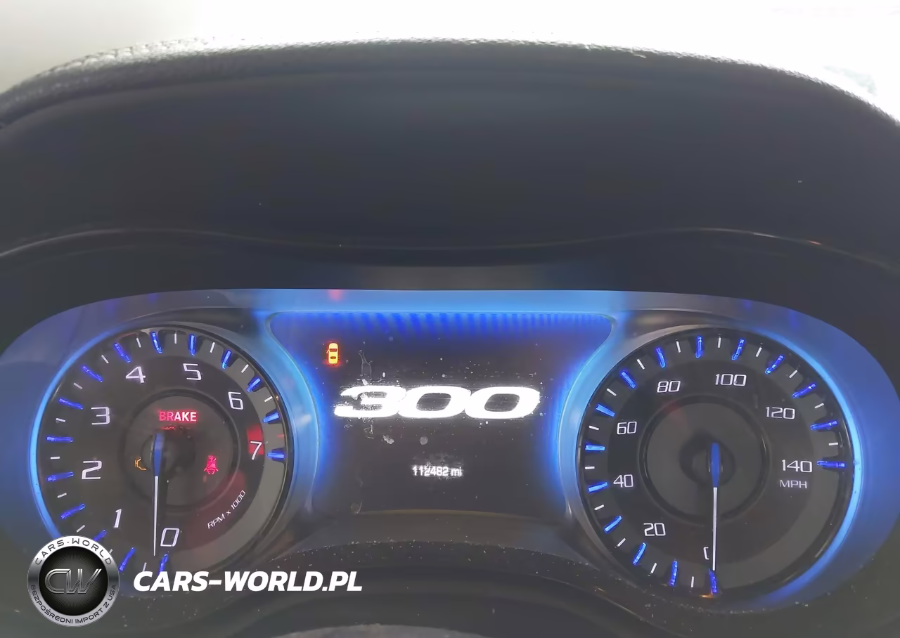 2016 Chrysler 300 300S VIN:2C3CCAGG2GH161912 - 7