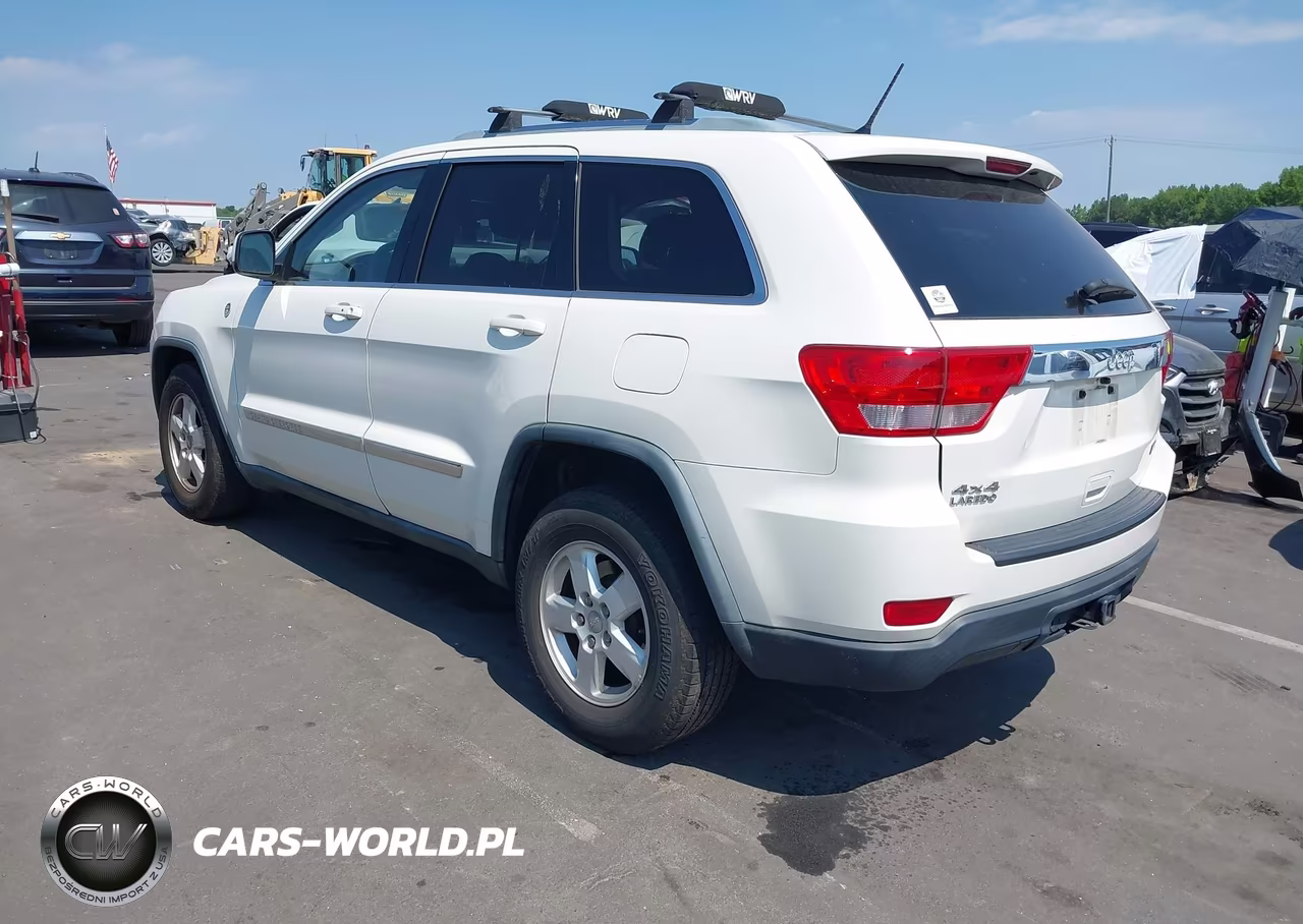 2012 Jeep Grand Cherokee Laredo VIN:1C4RJFAG1CC223959 - 3