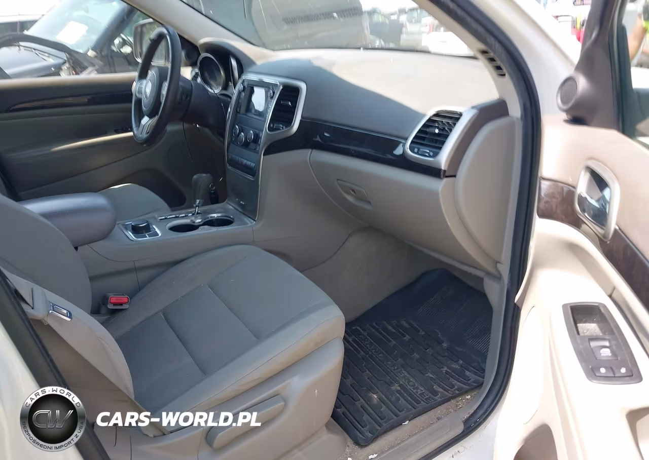 2012 Jeep Grand Cherokee Laredo VIN:1C4RJFAG1CC223959 - 5