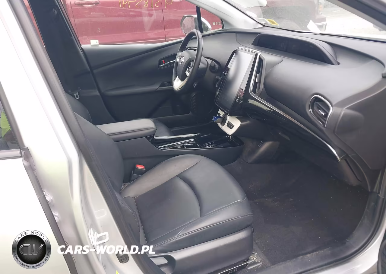 2019 Toyota Prius Prime Premium VIN:JTDKARFP2K3117448 - 5