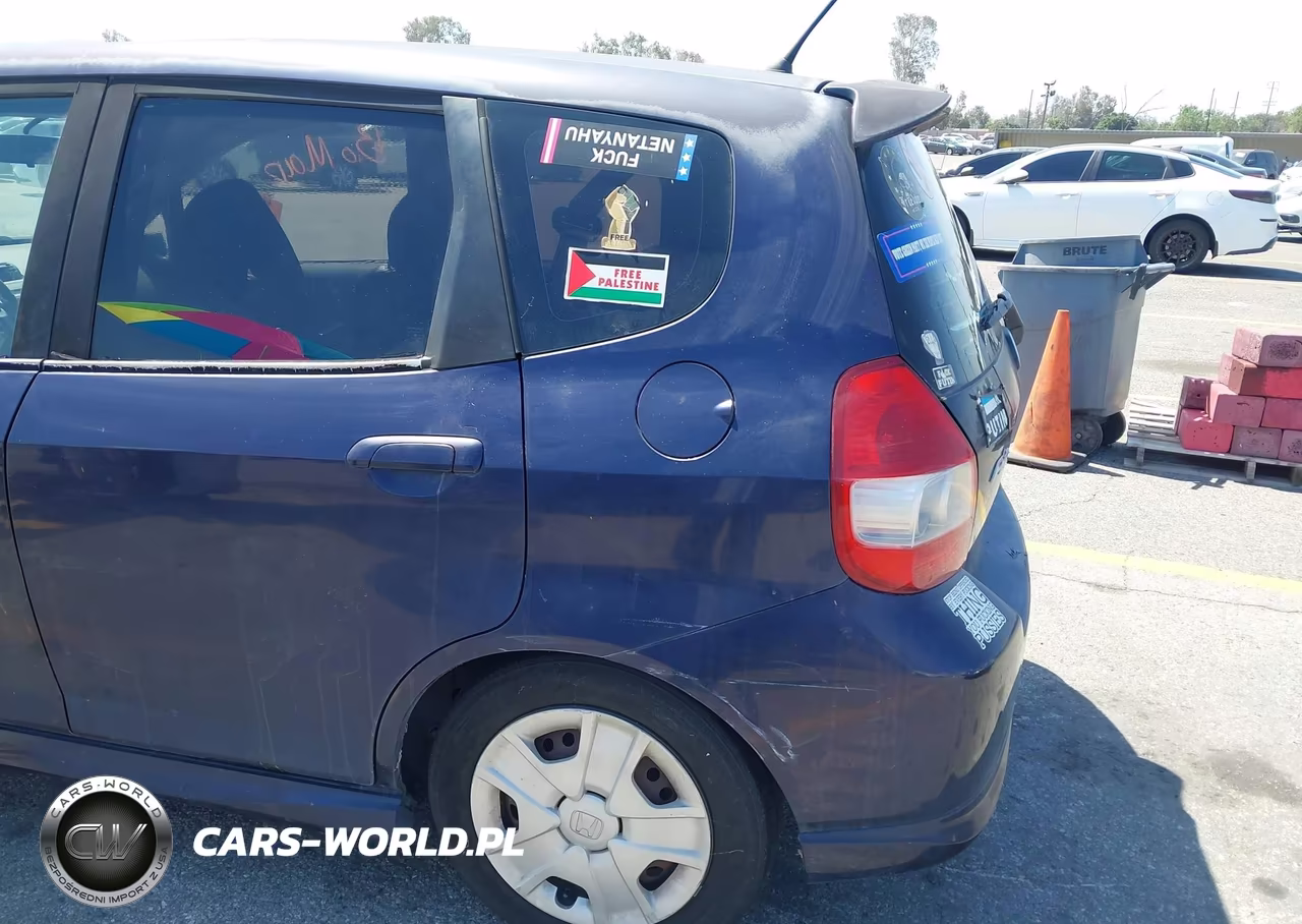 2008 Honda Fit Sport VIN:JHMGD38658S038321 - 15