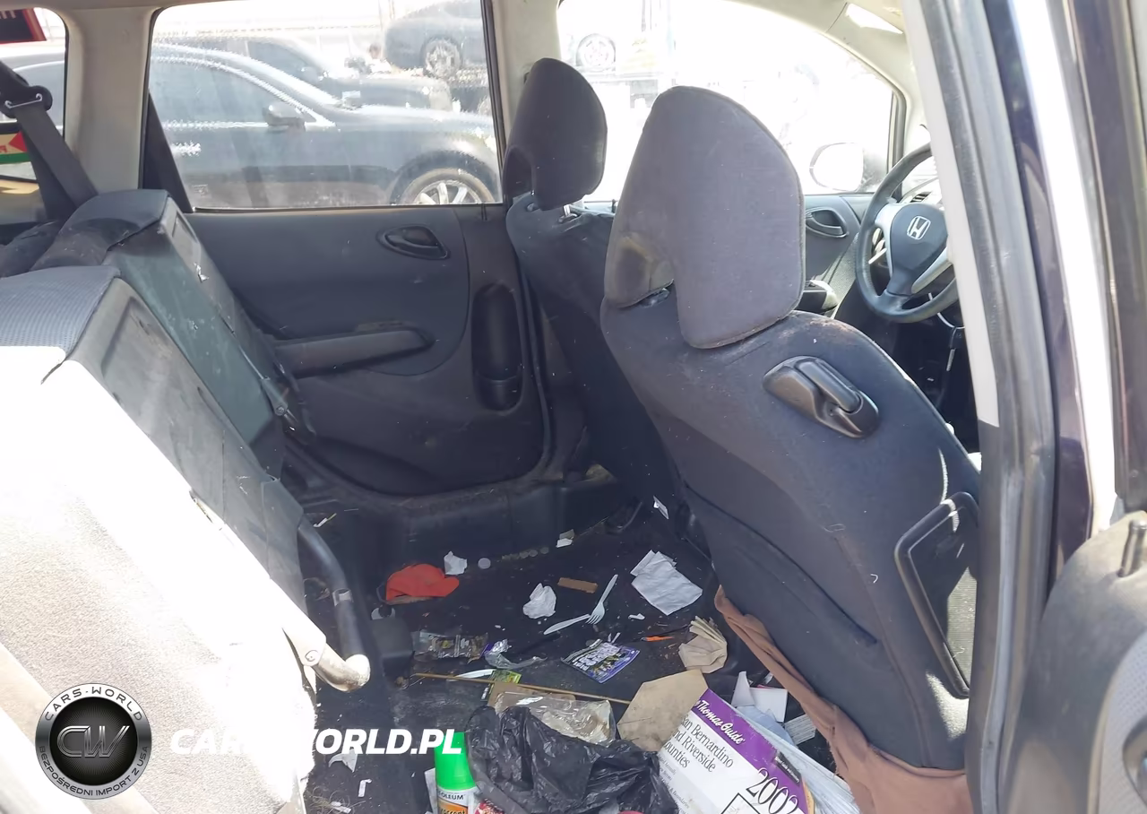 2008 Honda Fit Sport VIN:JHMGD38658S038321 - 8