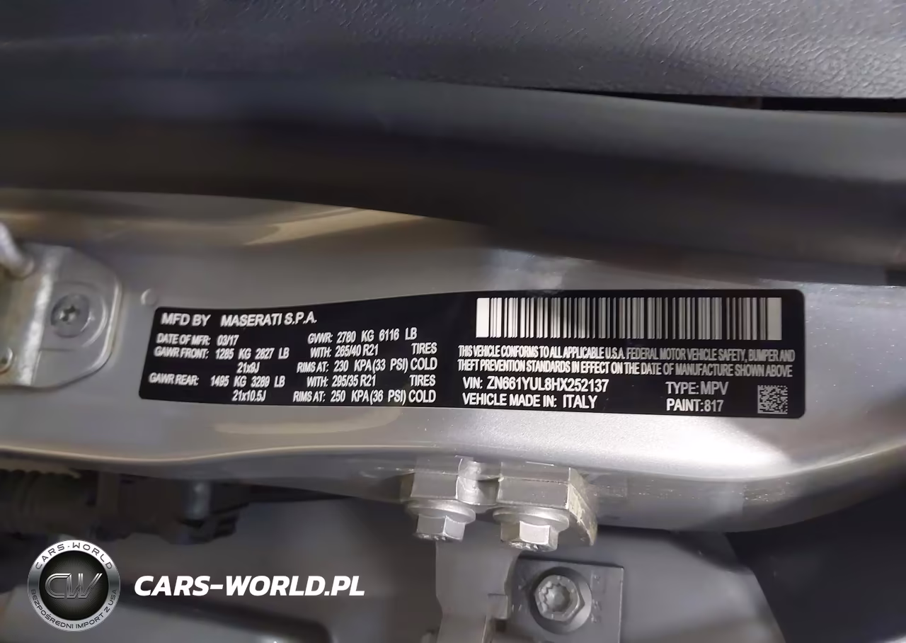 2017 Maserati Levante S VIN:ZN661YUL8HX252137 - 9