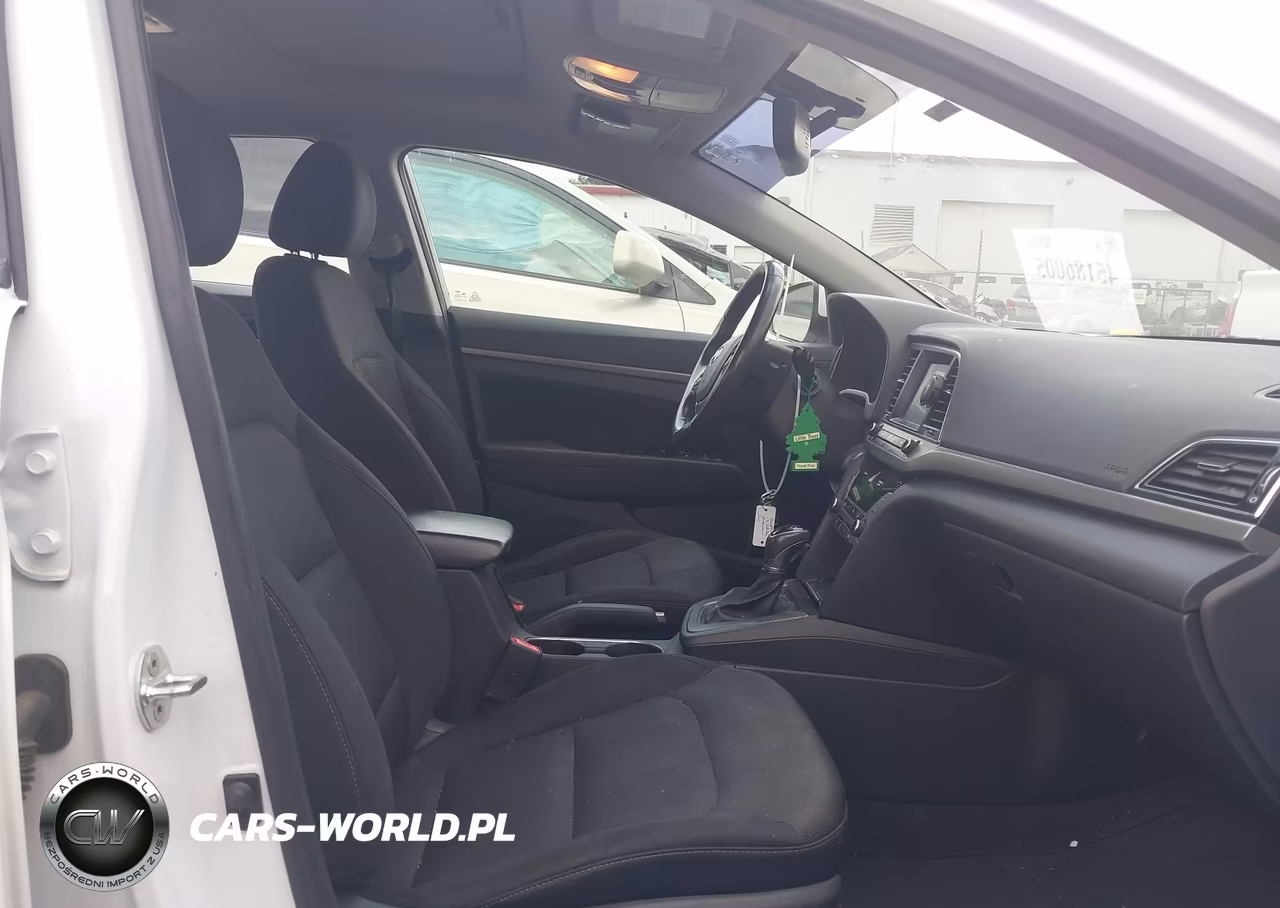 2018 Hyundai Elantra Value Edition VIN:5NPD84LF3JH401483 - 5
