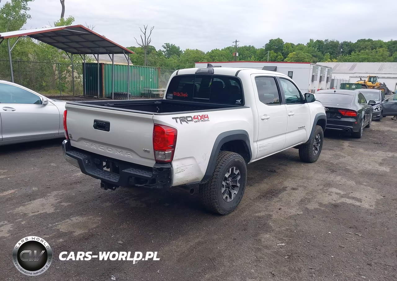 2017 Toyota Tacoma Trd Off Road VIN:3TMCZ5AN9HM048700 - 4