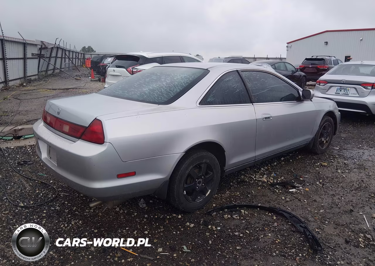 2000 Honda Accord 2.3 Lx VIN:1HGCG3148YA008818 - 4