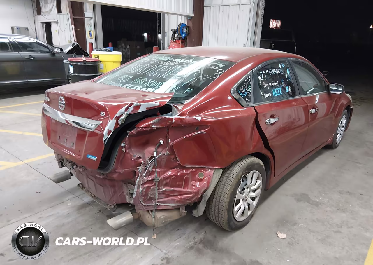 2014 Nissan Altima 2.5 S VIN:1N4AL3APXEC120702 - 4