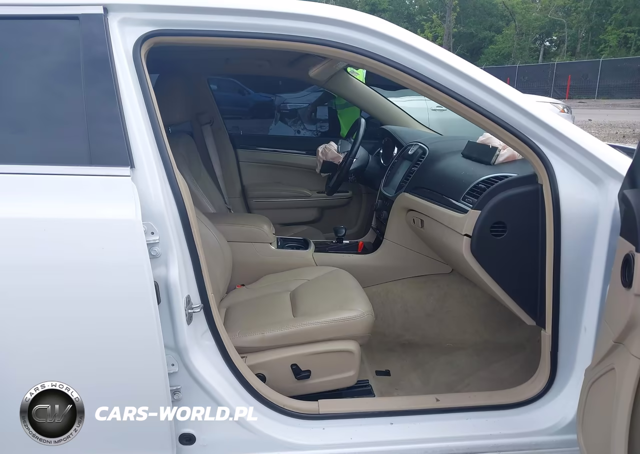 2012 Chrysler 300 Limited VIN:2C3CCACGXCH188551 - 5