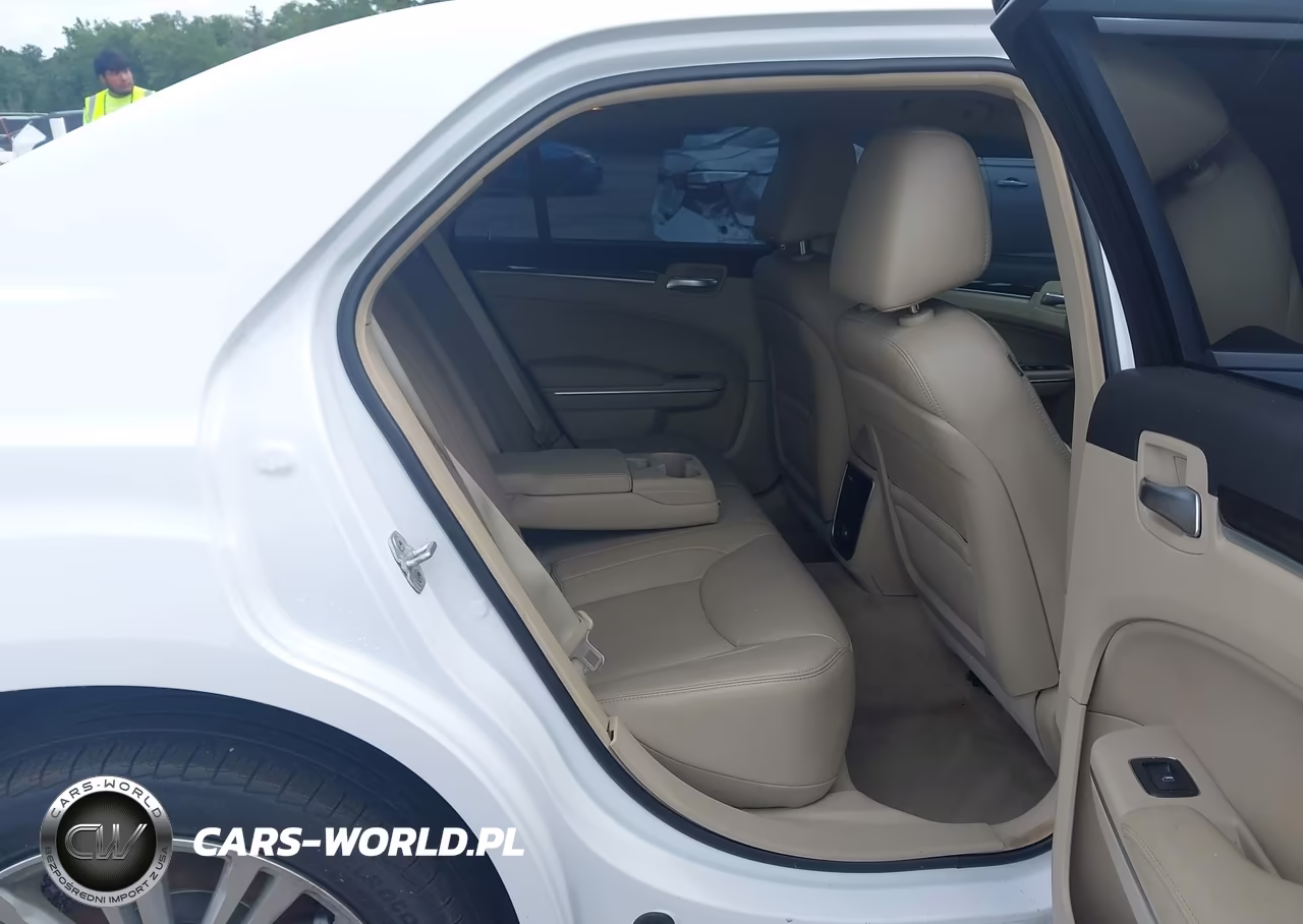 2012 Chrysler 300 Limited VIN:2C3CCACGXCH188551 - 8