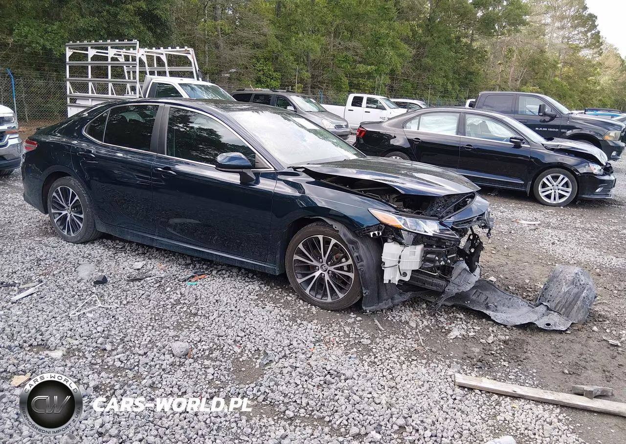 2020 Toyota Camry Se – zdjęcie 1 z 20