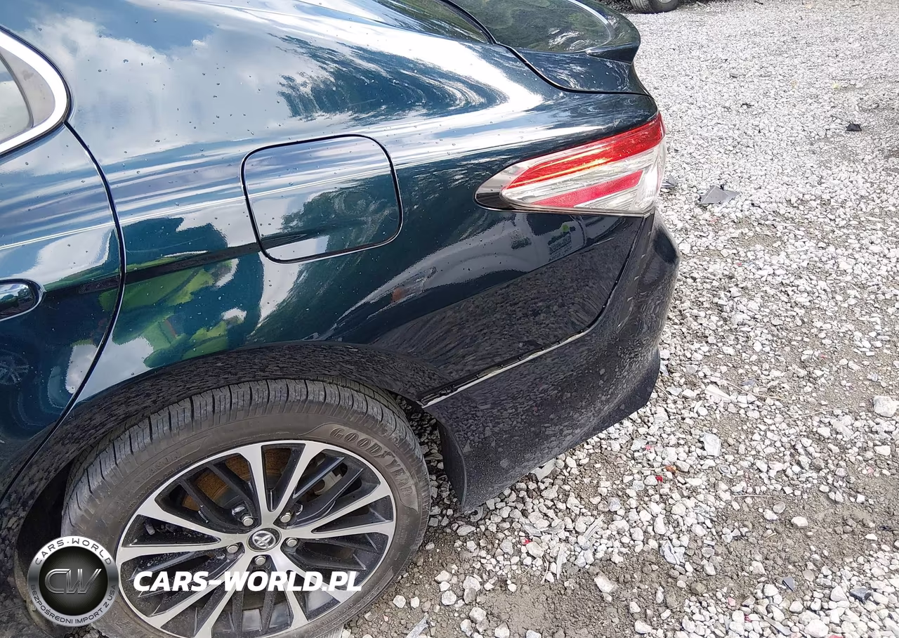 2020 Toyota Camry Se VIN:4T1G11AK7LU878552 - 20