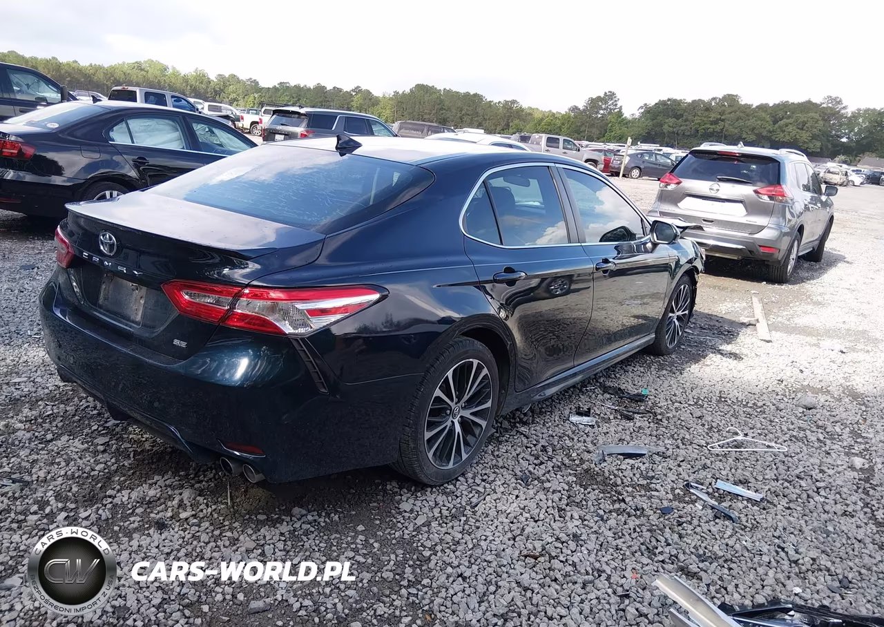 2020 Toyota Camry Se VIN:4T1G11AK7LU878552 - 4