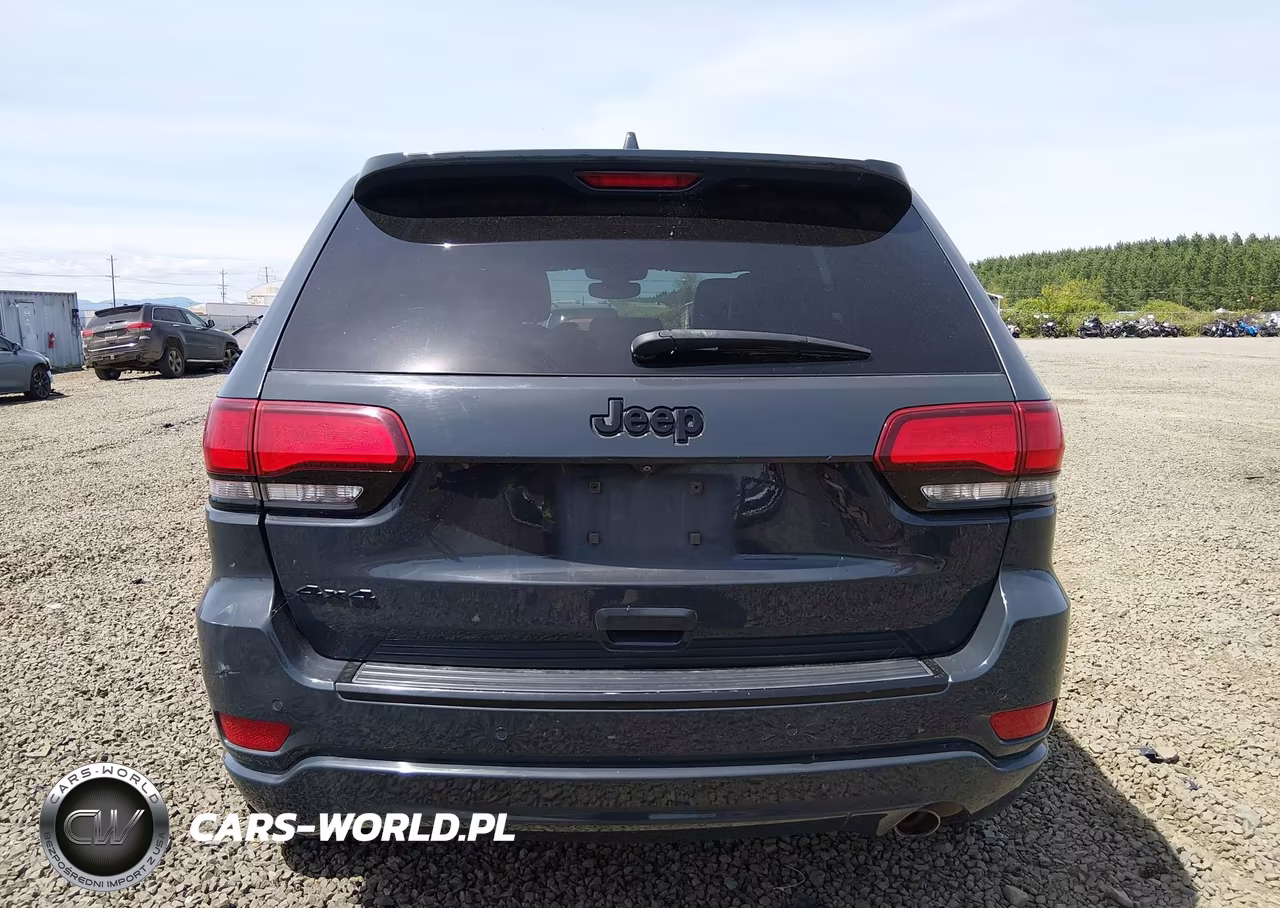 2018 Jeep Grand Cherokee Altitude 4X4 VIN:1C4RJFAG0JC299136 - 17
