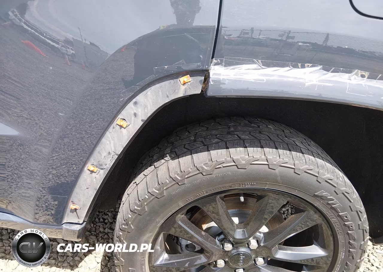 2018 Jeep Grand Cherokee Altitude 4X4 VIN:1C4RJFAG0JC299136 - 6