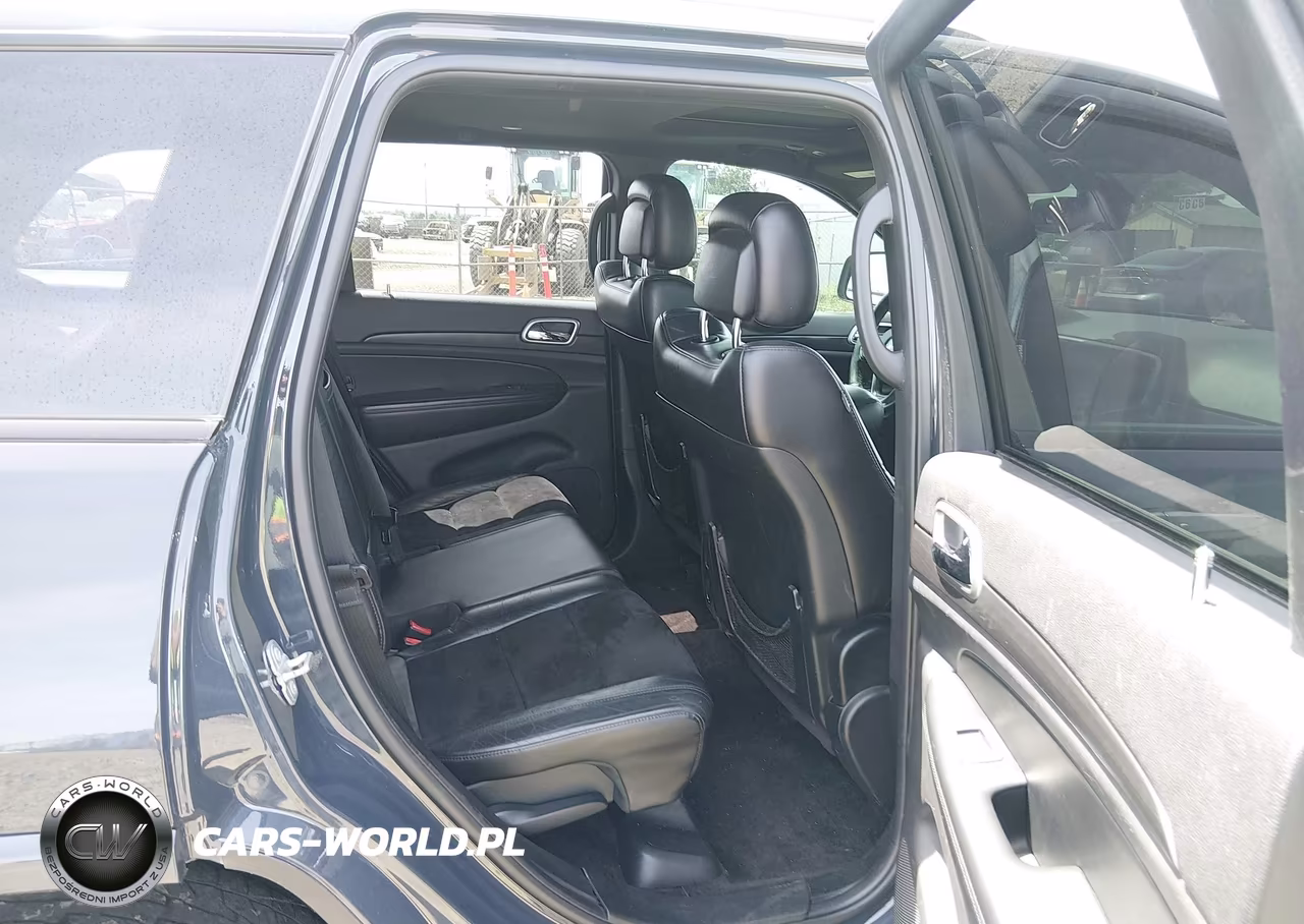 2018 Jeep Grand Cherokee Altitude 4X4 VIN:1C4RJFAG0JC299136 - 8