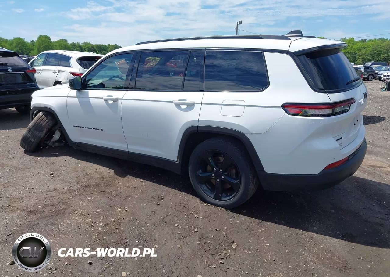 2024 Jeep Grand Cherokee L Altitude 4X4 VIN:1C4RJKAG2R8927608 - 3