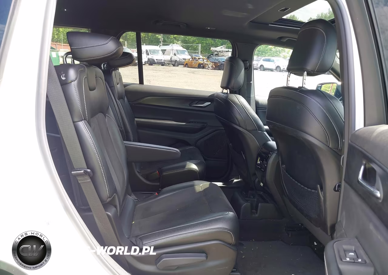 2024 Jeep Grand Cherokee L Altitude 4X4 VIN:1C4RJKAG2R8927608 - 8
