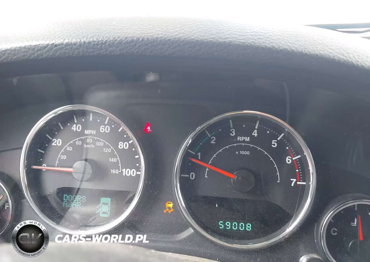 2011 Jeep Wrangler Unlimited Sahara VIN:1J4BA5H11BL627186 - 7