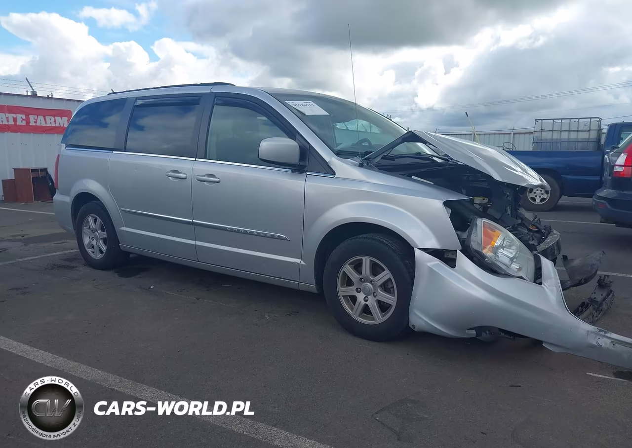 2011 Chrysler Town & Country Touring