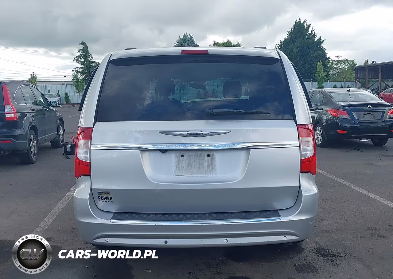2011 Chrysler Town & Country Touring VIN:2A4RR5DG8BR723468 - 16