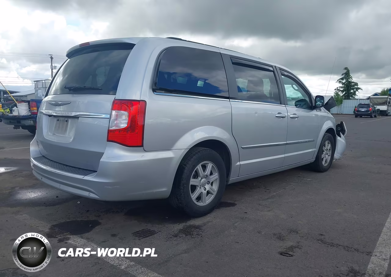 2011 Chrysler Town & Country Touring VIN:2A4RR5DG8BR723468 - 4