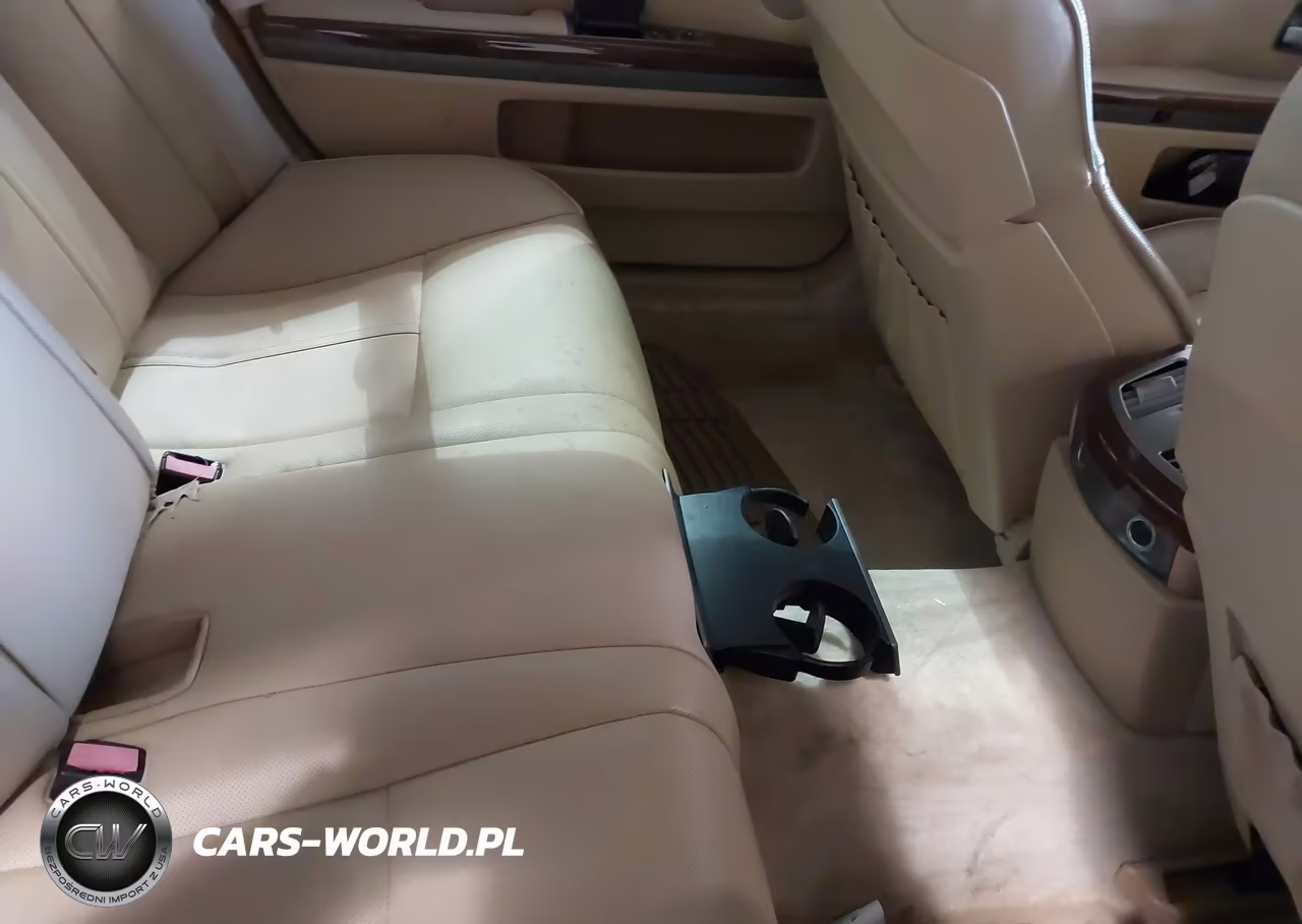 2006 BMW 750Li VIN:WBAHN83596DT39493 - 8