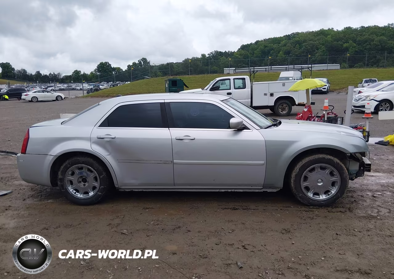 2005 Chrysler 300 Touring VIN:2C3JA53G65H180258 - 14