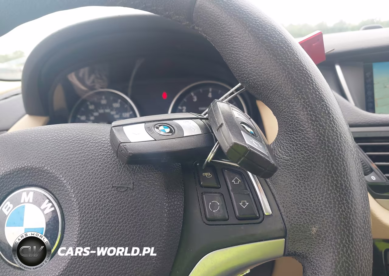 2013 BMW X1 xDrive28I VIN:WBAVL1C57DVR87230 - 11