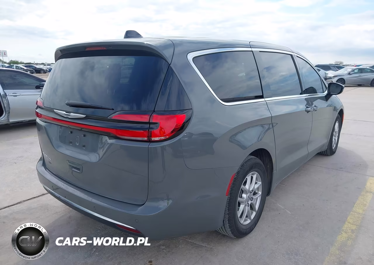 2025 Chrysler Pacifica Select VIN:2C4RC1BG0SR558096 - 4