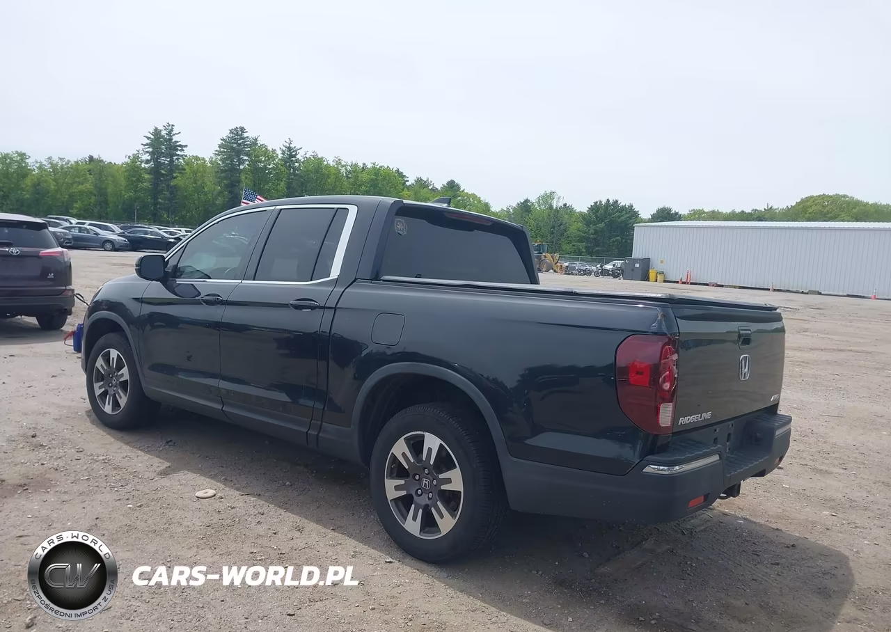 2018 Honda Ridgeline Rtl VIN:5FPYK3F59JB009906 - 3