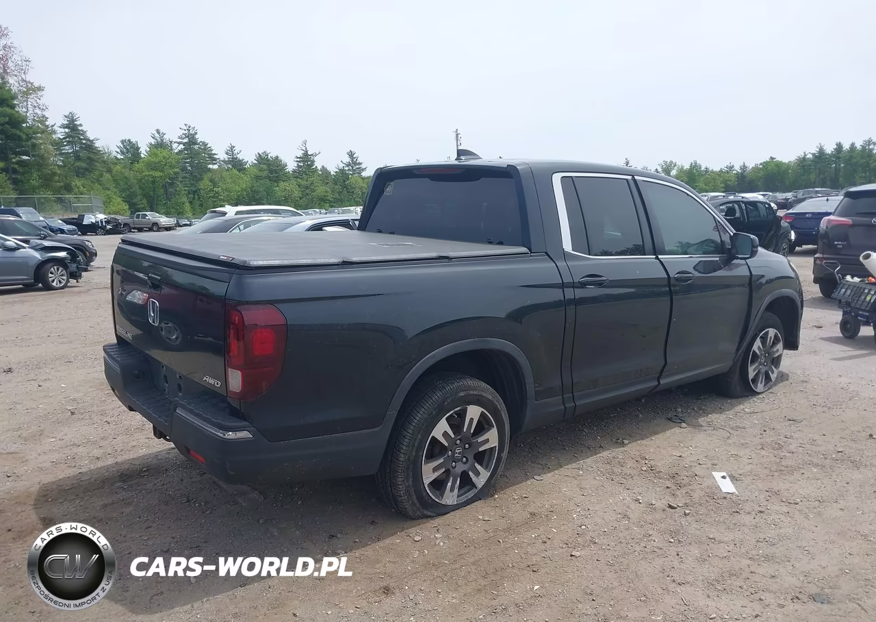 2018 Honda Ridgeline Rtl VIN:5FPYK3F59JB009906 - 4