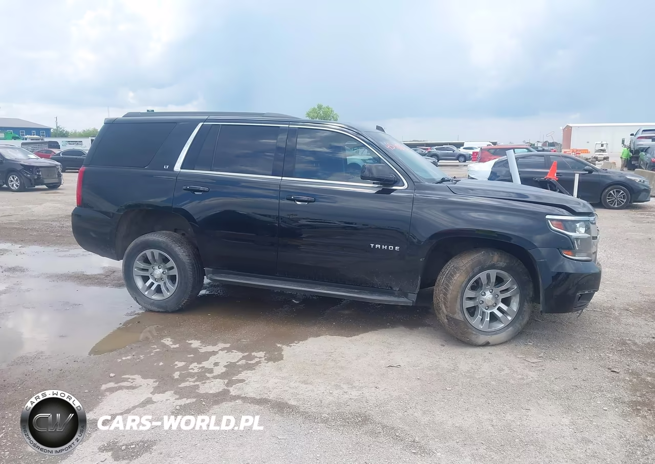 2018 Chevrolet Tahoe Lt VIN:1GNSKBKC0JR338721 - 13