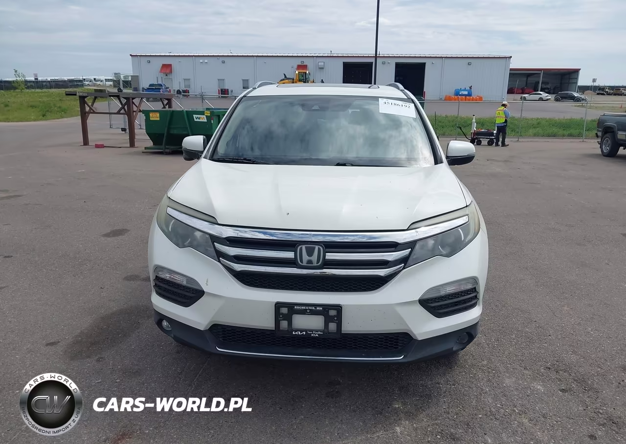 2016 Honda Pilot Touring VIN:5FNYF6H99GB042573 - 12