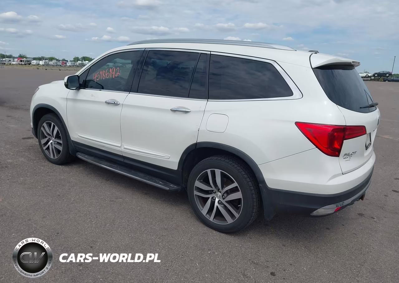 2016 Honda Pilot Touring VIN:5FNYF6H99GB042573 - 3