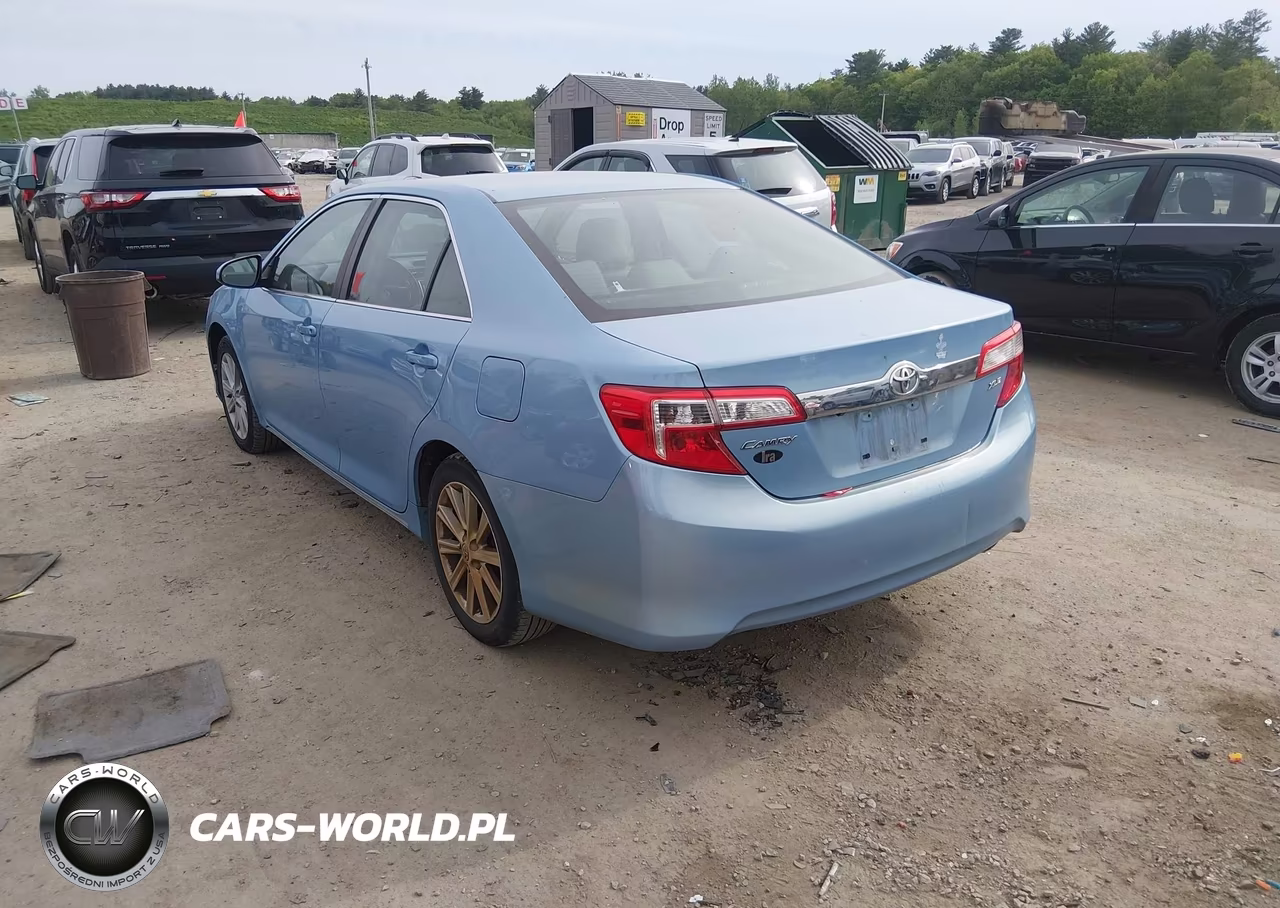 2012 Toyota Camry Xle VIN:4T4BF1FK2CR235990 - 3