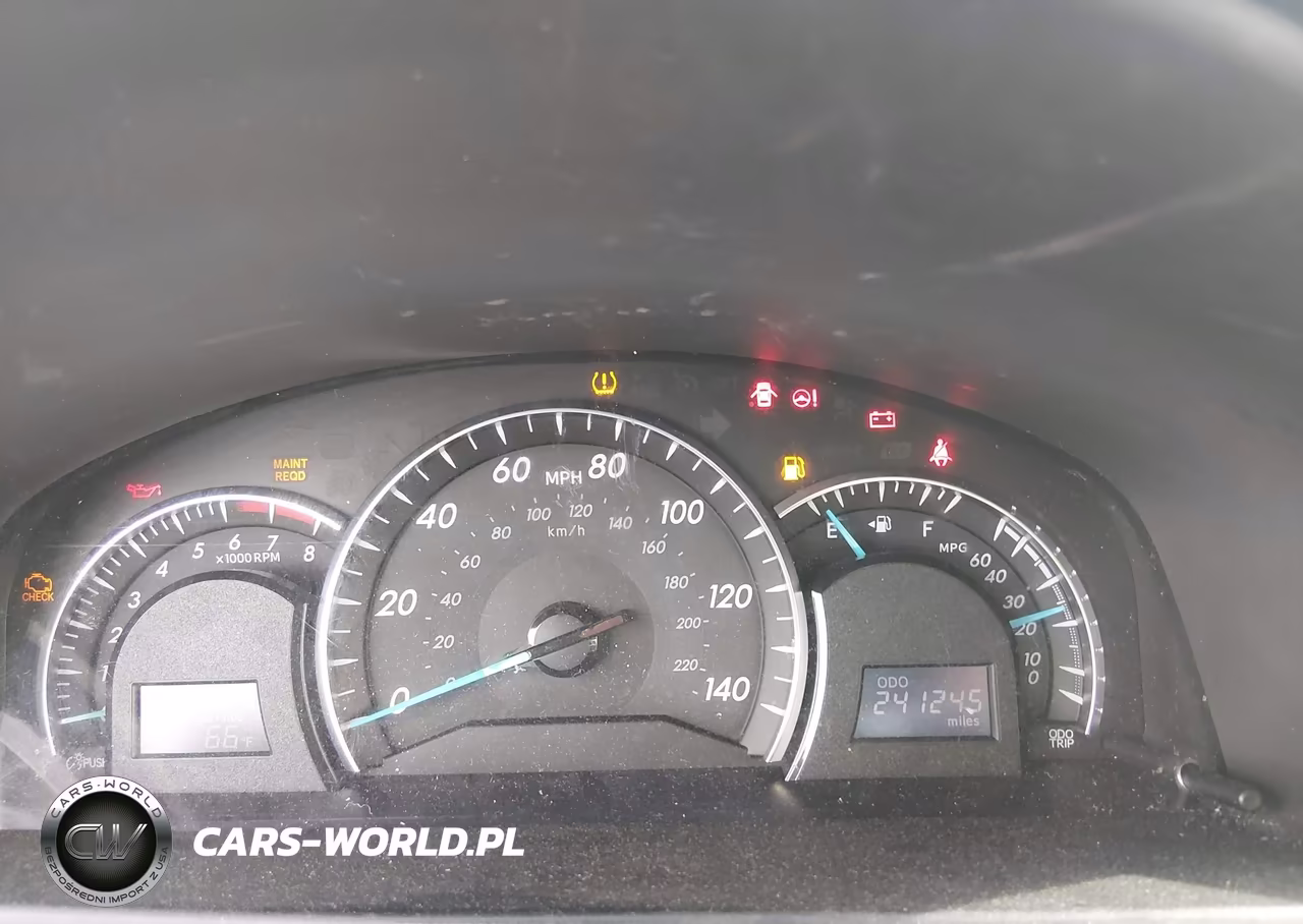 2012 Toyota Camry Xle VIN:4T4BF1FK2CR235990 - 7