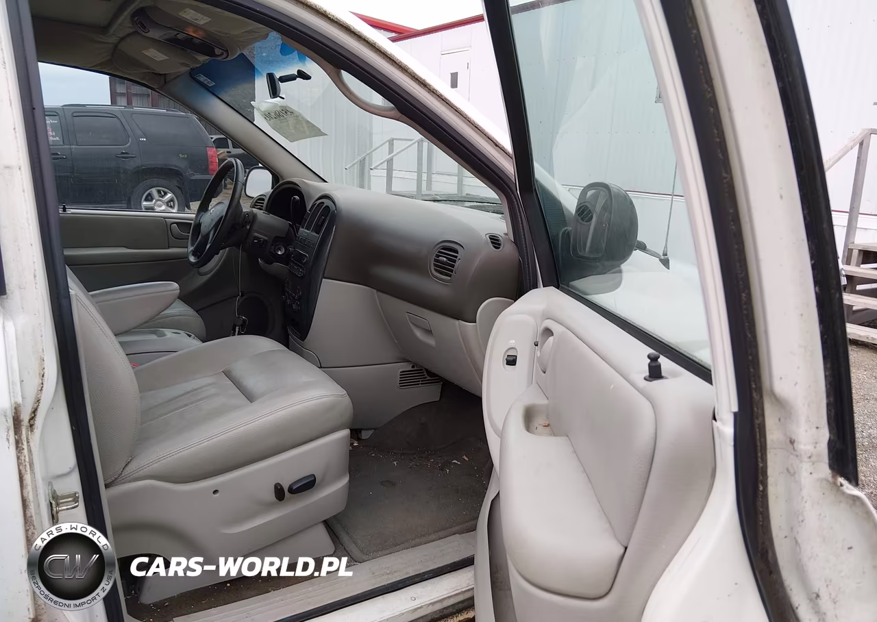 2005 Dodge Grand Caravan Sxt VIN:2D4GP44L15R201041 - 5