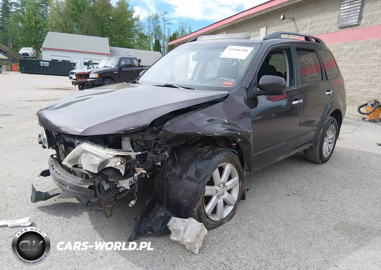 2013 Subaru Forester 2.5X Premium VIN:JF2SHADC2DH421299 - 2